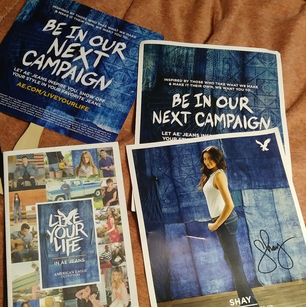 AEO Live Your Life w/ Shay Mitchell (+autograph)